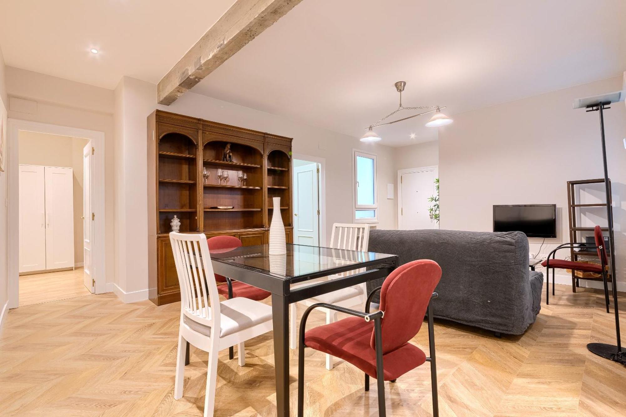 Euskalduna, Vivienda Turistica Moderna Y Renovado Bilbao Esterno foto