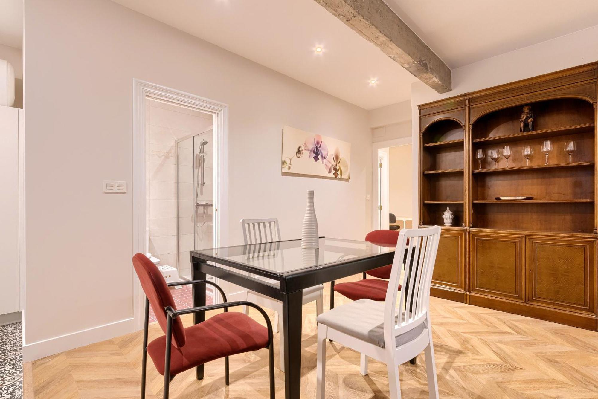 Euskalduna, Vivienda Turistica Moderna Y Renovado Bilbao Esterno foto