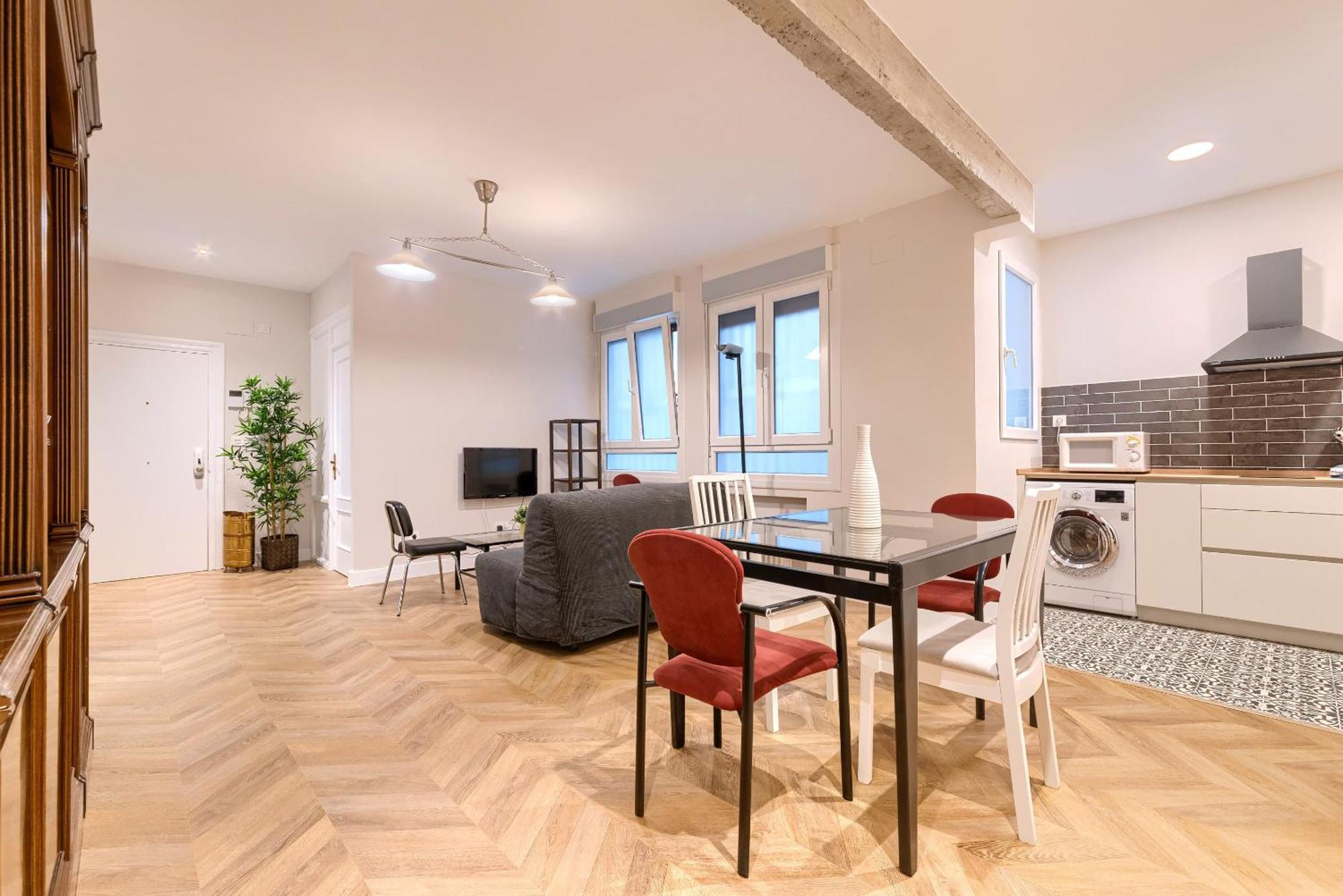 Euskalduna, Vivienda Turistica Moderna Y Renovado Bilbao Esterno foto
