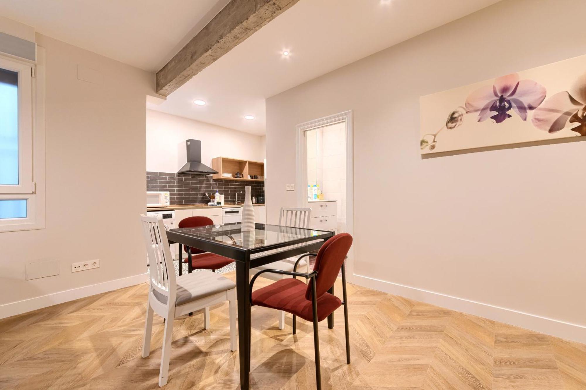Euskalduna, Vivienda Turistica Moderna Y Renovado Bilbao Esterno foto